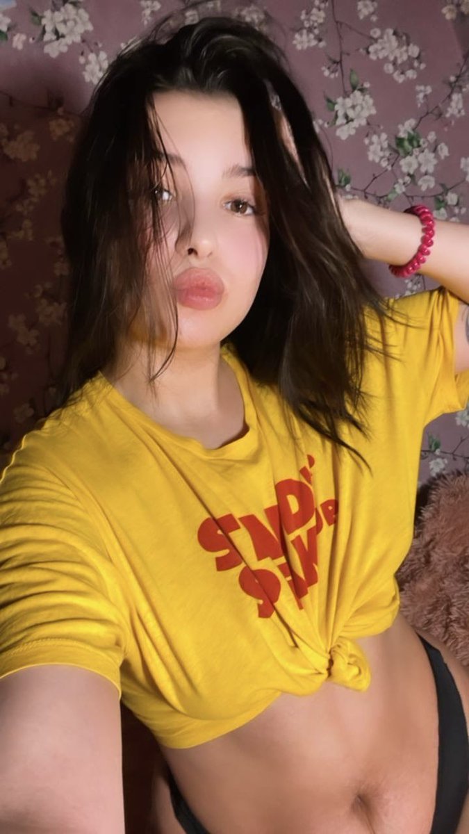 What is the first thing you would do if I sat on your lap?
😈 onlyfans.com/daniela_laa/c3