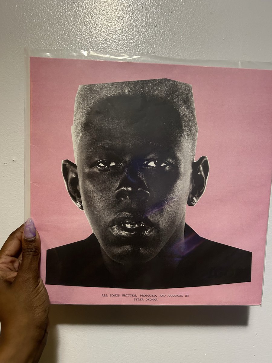 _modelmade_'s tweet photo. curating my vinyl collection has been so much fun 🙂‍↕️🤗 https://t.co/93y0m48qFw