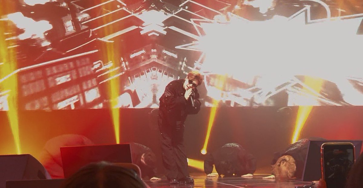 히비야 tweet media