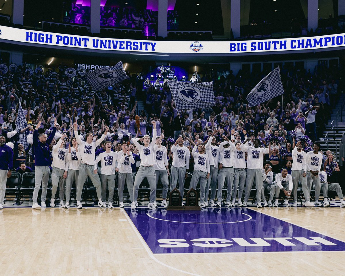 HPU Men's Basketball tweet media
