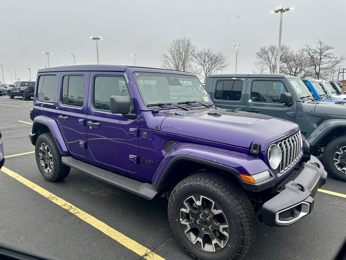 CaseyTheOkayest tweet media