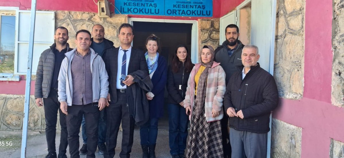 CKizilbag's tweet photo. Okullarımızı ziyaret edip öğretmenlerimizle bir araya geldik. https://t.co/OLLsc4YeG5