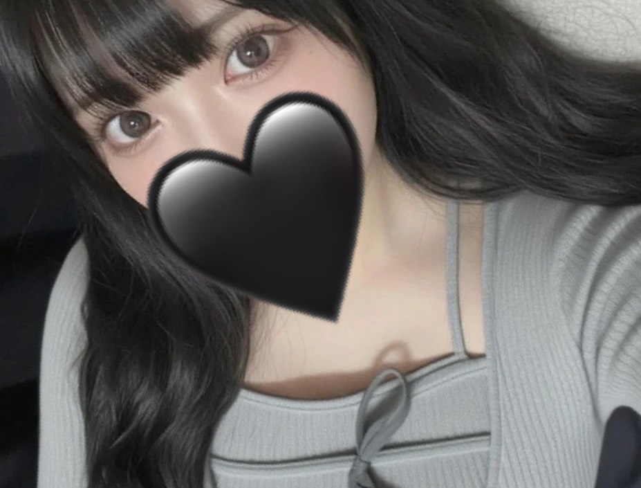 みな tweet media