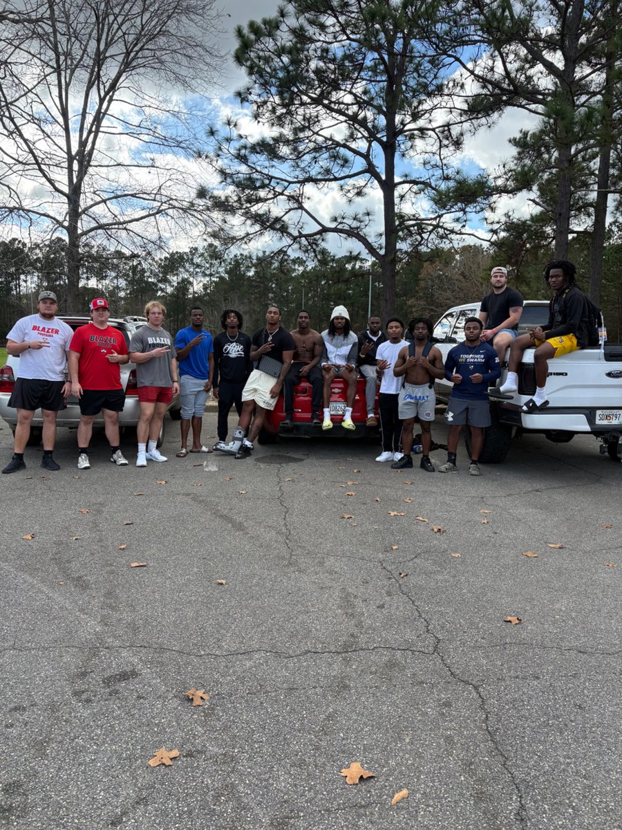 Evan ₩ ✰ tweet media