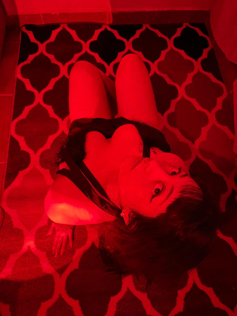 Yuriko752893252's tweet photo. Si quieres ver la foto sin censura mándame 🔥 https://t.co/frg9AzbUsm