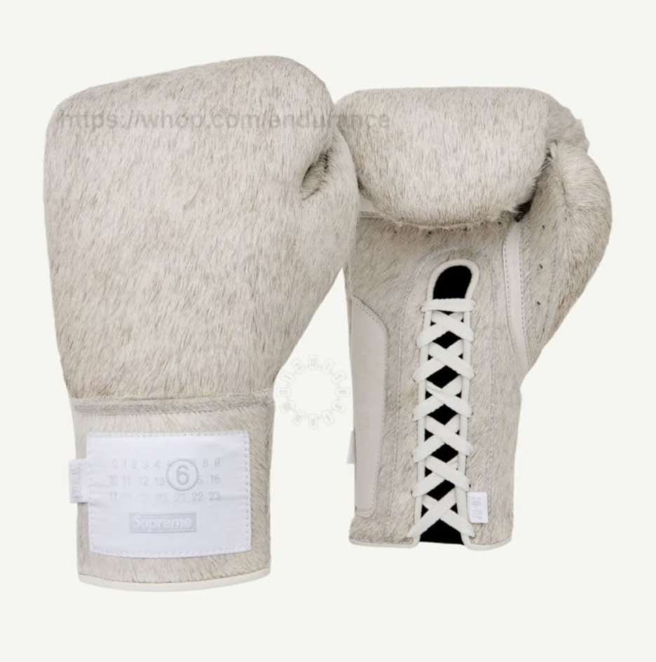 JustFreshKicks tweet media