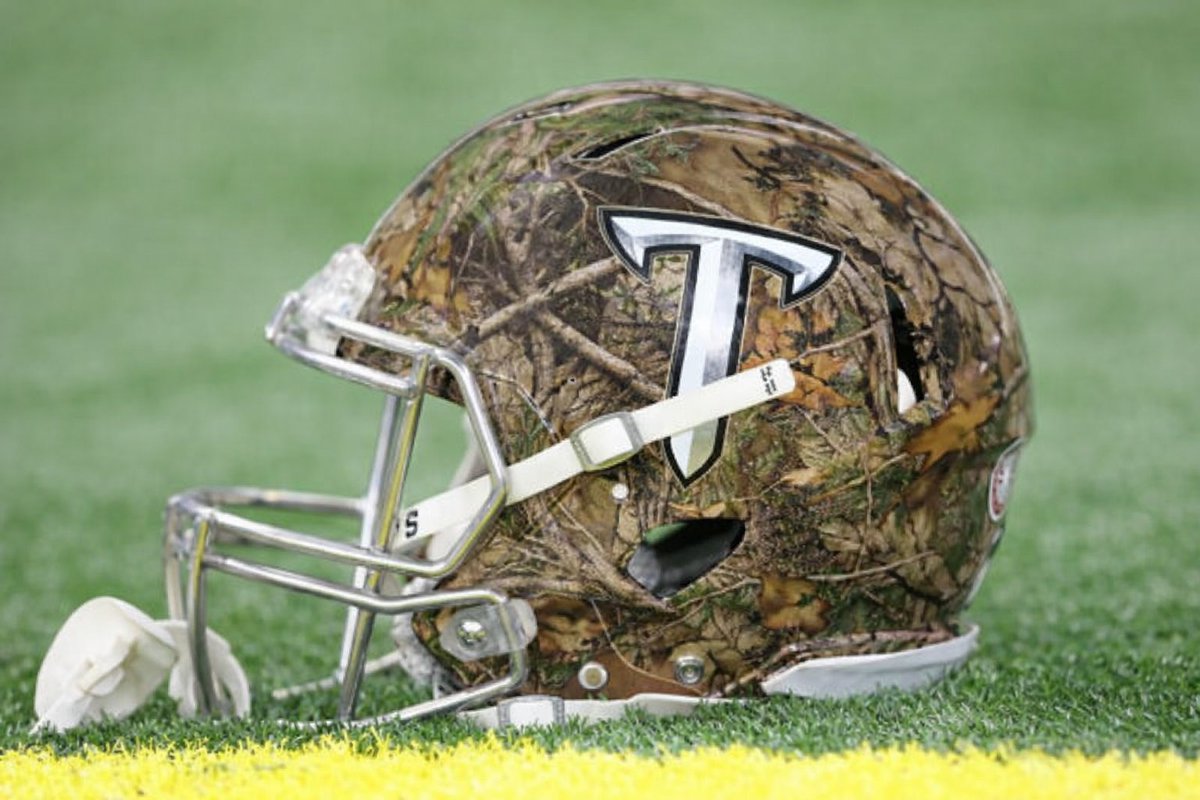 CFBHome's tweet photo. With how big HUNTING is in the south, especially in Troy Alabama, they should have some camouflage helmets. It would sell out the stadium. 🦌 https://t.co/kknJETVwGk