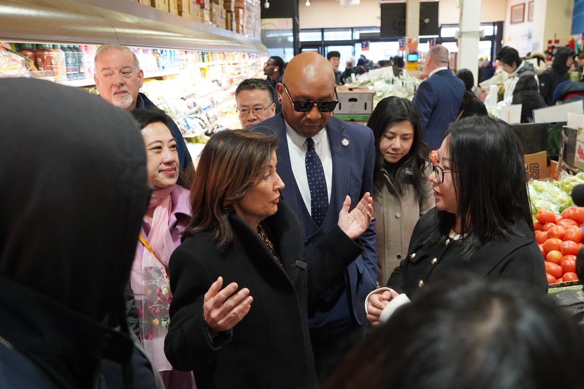 Kathy Hochul tweet media