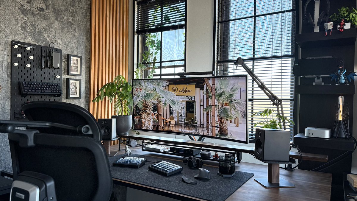 duke_gadget's tweet image. GM

#desksetup
#gadget