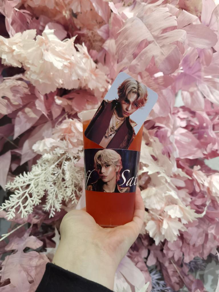 BLsquad_NL's tweet photo. Huge thanks to everyone that came to 1st  @jeffsatur Birthday Cupsleeve Event in Europe: Düsseldorf 🇩🇪, Paris 🇫🇷 and Utrecht 🇳🇱 

We hope y'll had a good time &amp; connected with more #Saturdayss ✨️ 

Sending 🫶🏻 to @saturdayger and @jeffsaturFR for help! 

#JeffSatur31stBirthday https://t.co/OAf0lgEz1y