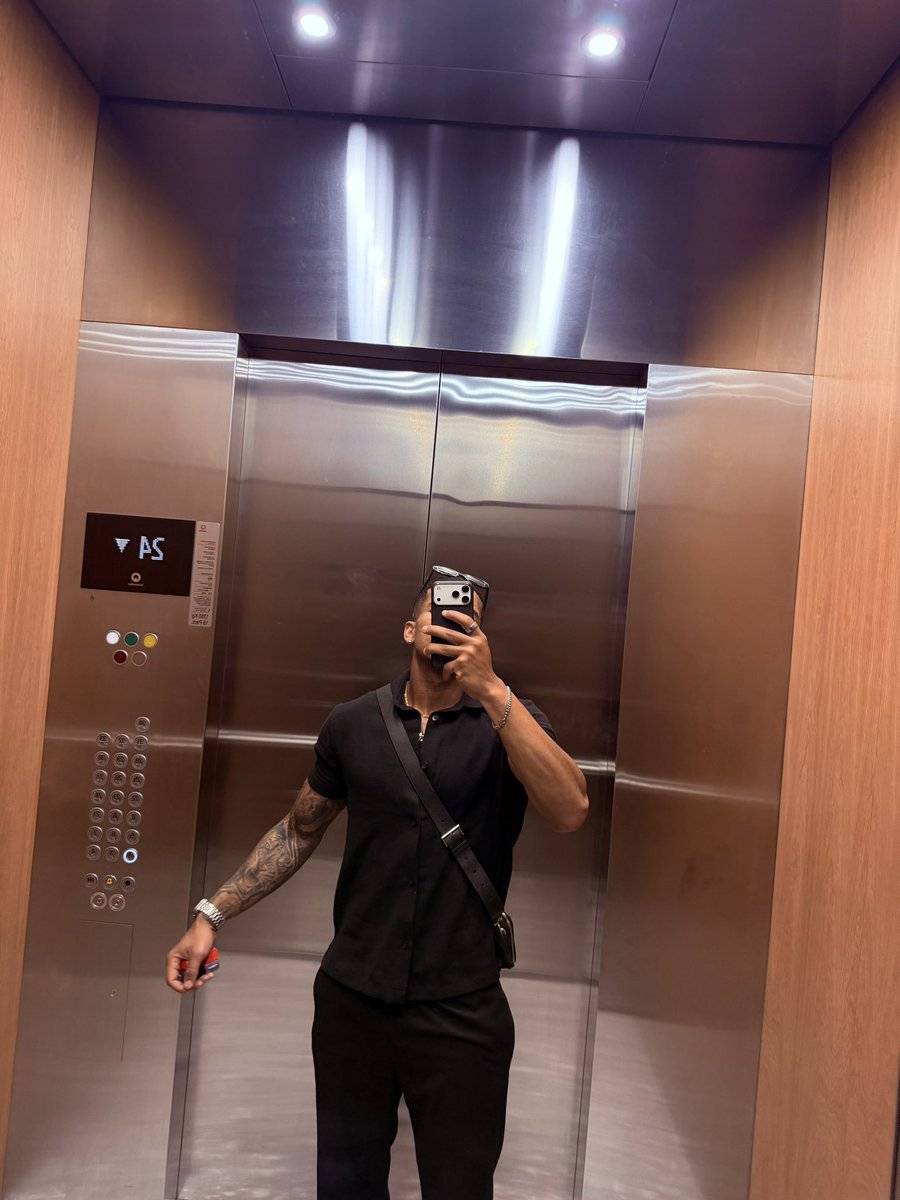 👑Alexander tweet media