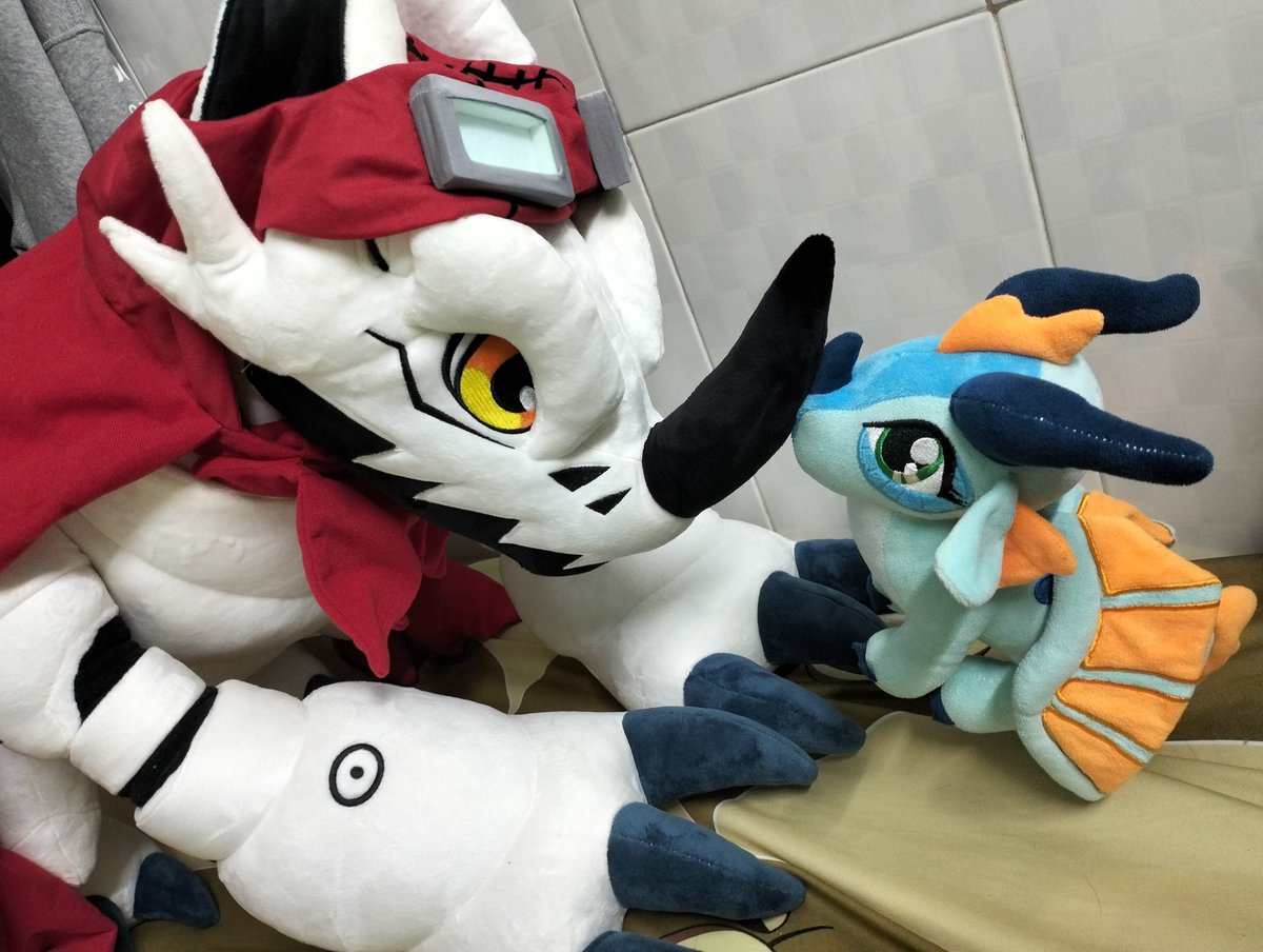 TeriDragon tweet media