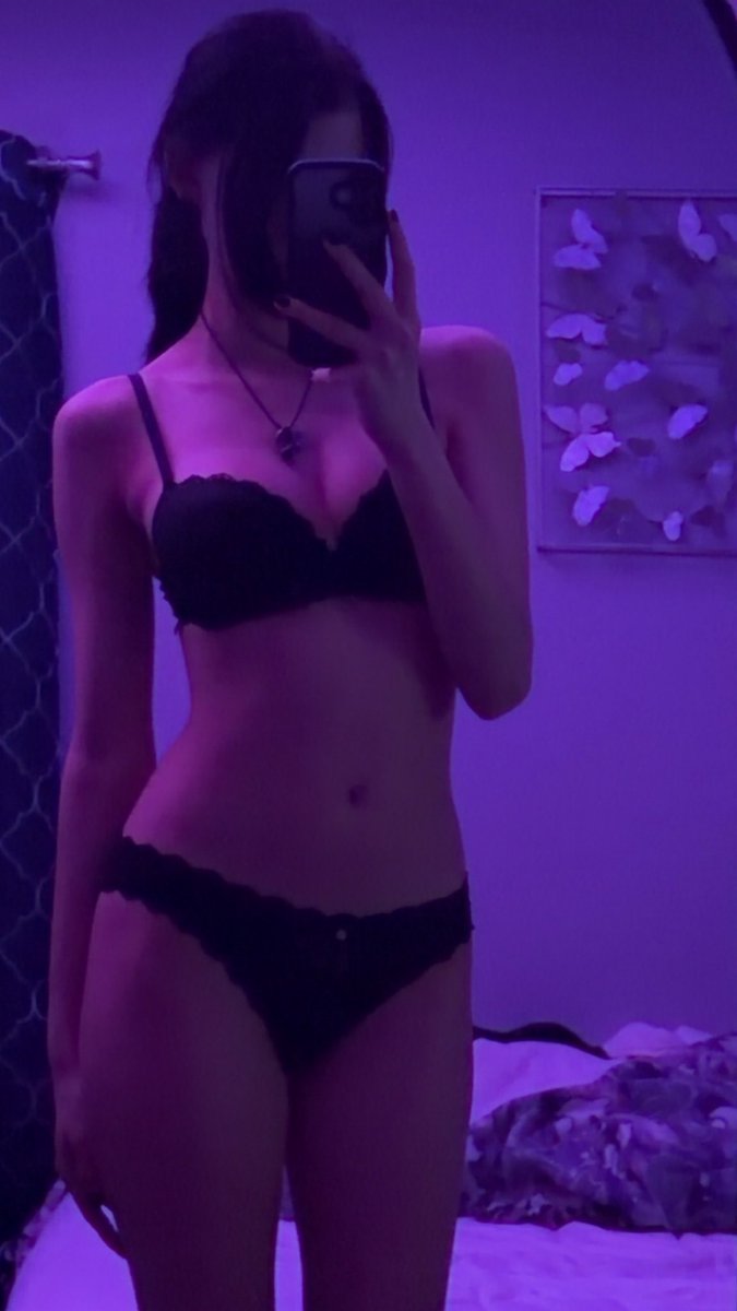 - ̗̀✮ star ‧ tweet media