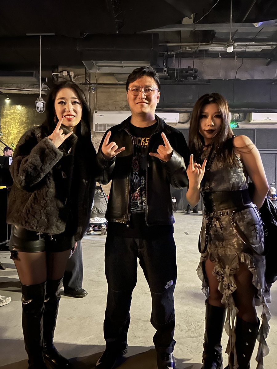 XiaoGe0724's tweet photo. FolkMetal Spring 2026

Elvenking
Valhalore
The Heathen Scÿthe
梦灵
Beyond The Sky
落地不见 https://t.co/GpmQt8MwhI