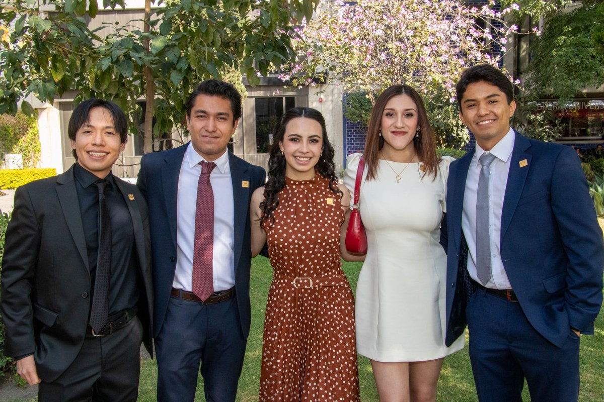 🎓👏#Graduaciones 2026: Más de 450 profesionistas #IBERO #Puebla salen para amar y servir
Vía: <a href="/EstiloUPuebla/">Estilo Universitario</a> 

estilouniversitario.mx/graduaciones-2…