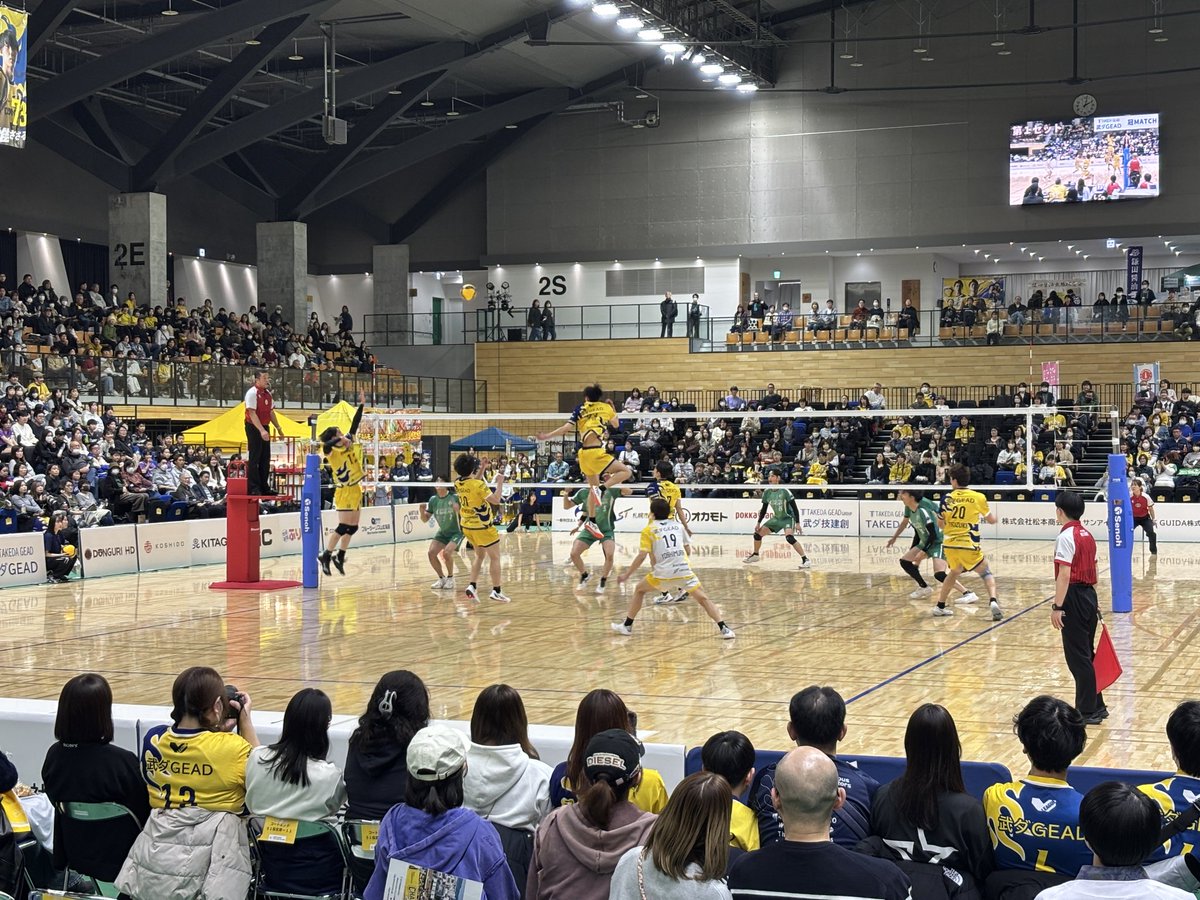 ryousen24's tweet photo. おはりょーせーん☀️

もう春の気配しかない札幌です🌸

先週の土曜日に初めてバレーボールの観戦に行ってきました🏐バレーボールもやはり面白い❗️がんばれ、イエロースターズ🟡
#コインランドリー
#札幌
#バレーボール
#イエロースターズ
#企業公式が朝の挨拶を言い合う
#相互フォロー https://t.co/Cof3xLt1SM