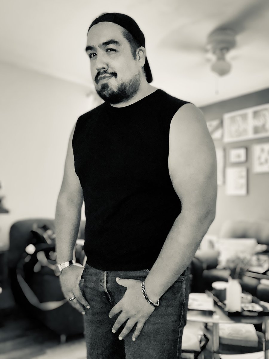 Charrelphie Thropp ~ 💚🏳️‍🌈 tweet media