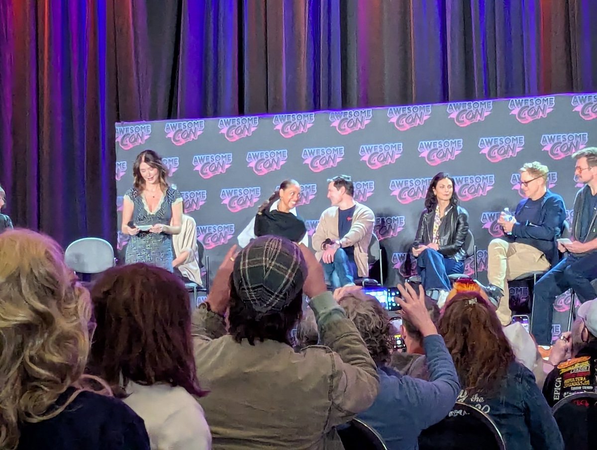 silentype99's tweet photo. Awesome Con 2026 - Part III: Firefly Reunion @AwesomeCon #Awesomcon2026 https://t.co/crQxq70Mr0