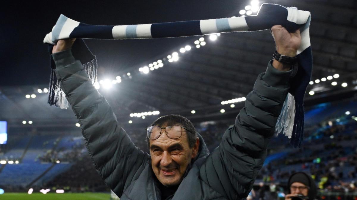 Maurizio Sarri.
Maurizio Sarri.
Maurizio Sarri.

L’uomo giusto al posto giusto, al di là dei meriti sportivi. La Lazio t’invade.