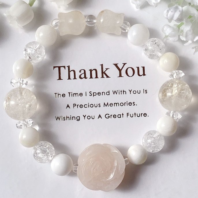 ❤️🤗いつもありがとうございます🤗❤️

🌹モルガナイト薔薇ちゃんトパーズ鈴蘭ブレスレット🌹

#天然石
#パワーストーン
#ハンドメイドブレスレット
#自分を大切に♡
#みんな幸せになってね♡

lit.link/mint0701