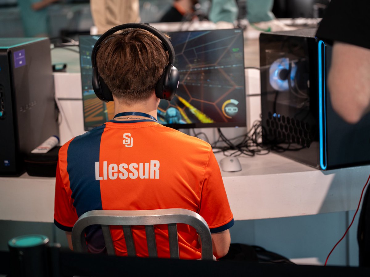 Boost on the Beach tweet media