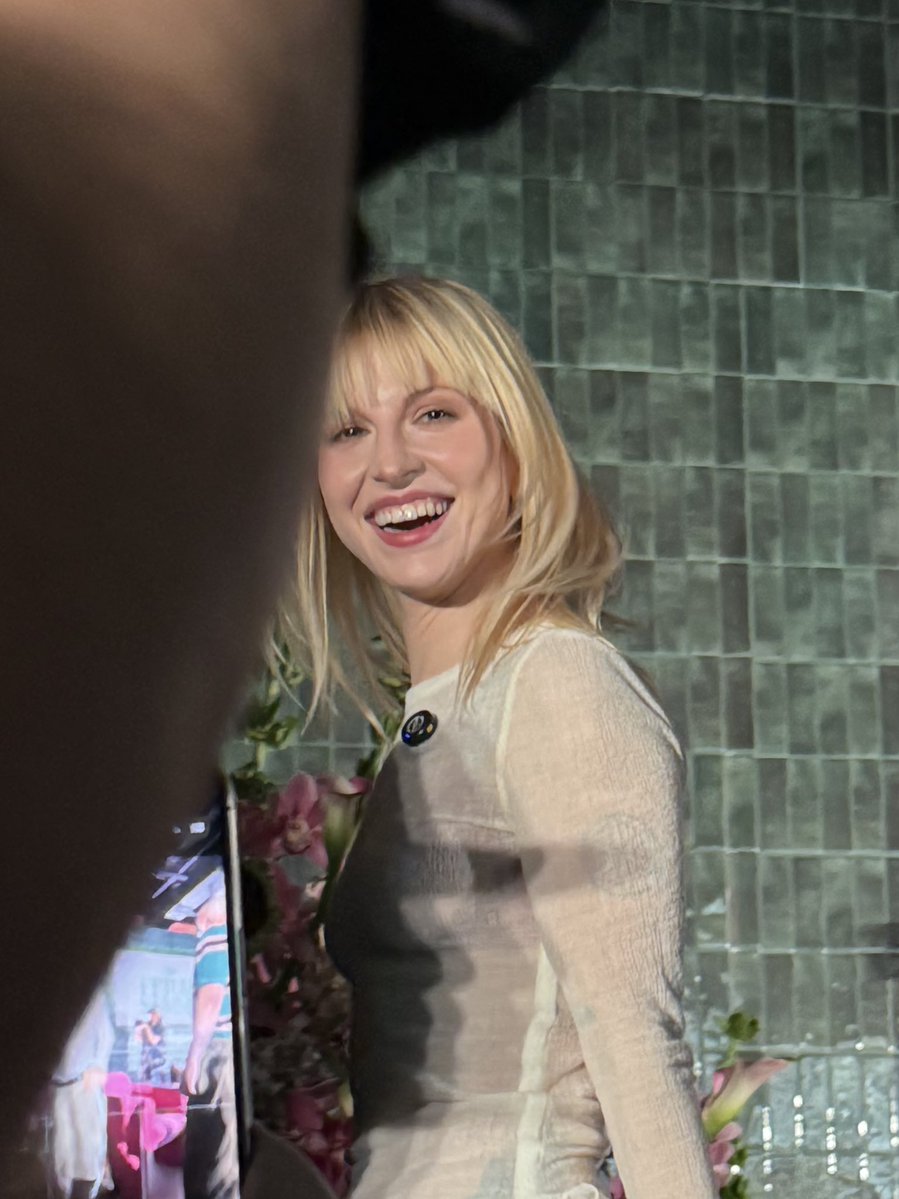 bri 💌 tweet media