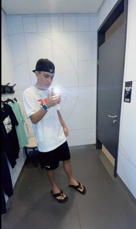 Daniel 22cm tweet media