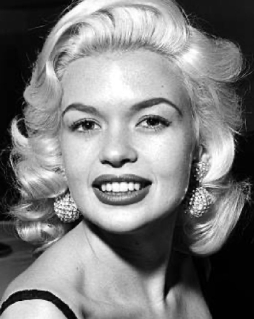 Super Amanda® #ShineOnMax tweet media