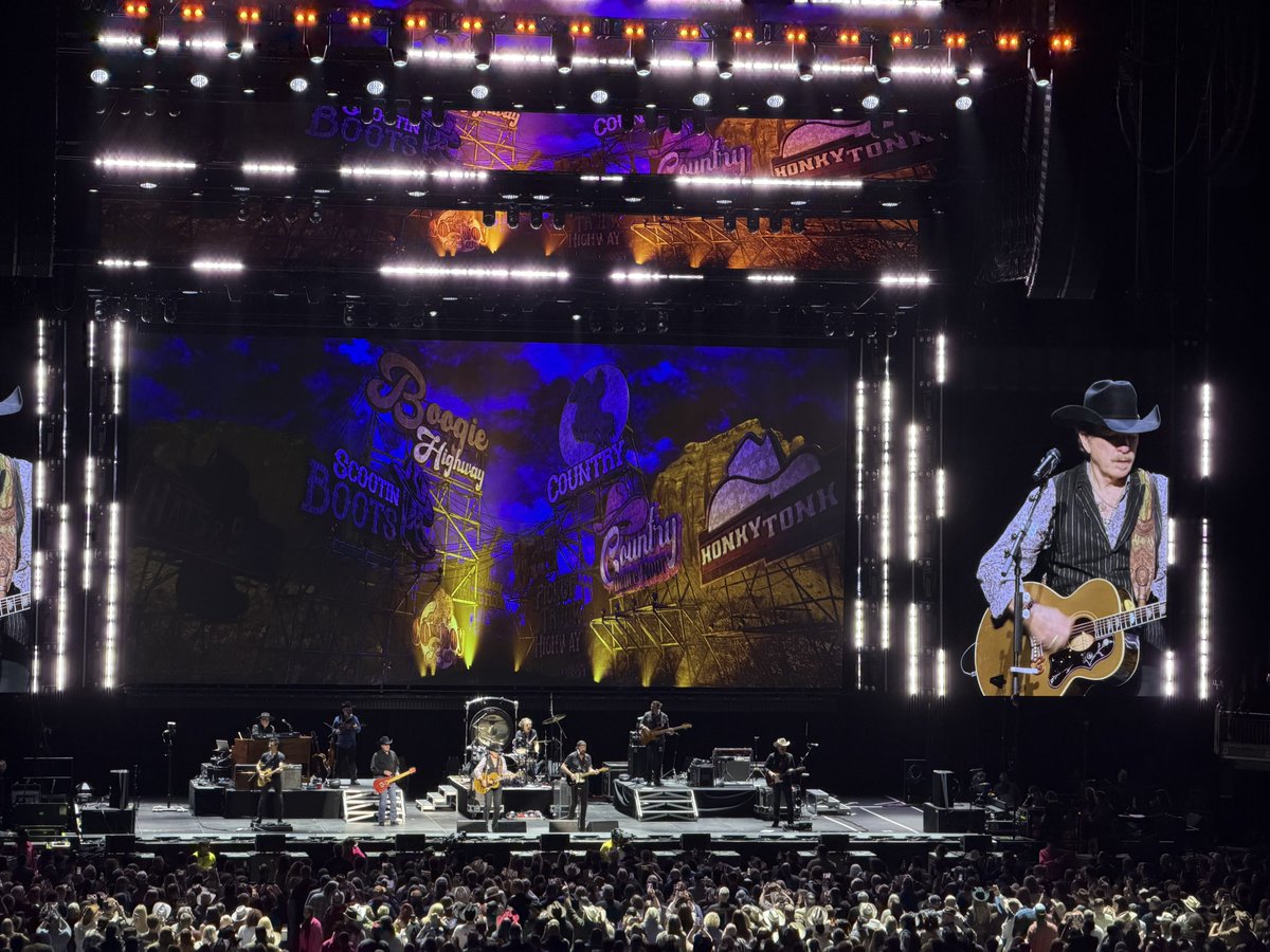 Christopher Nash tweet media