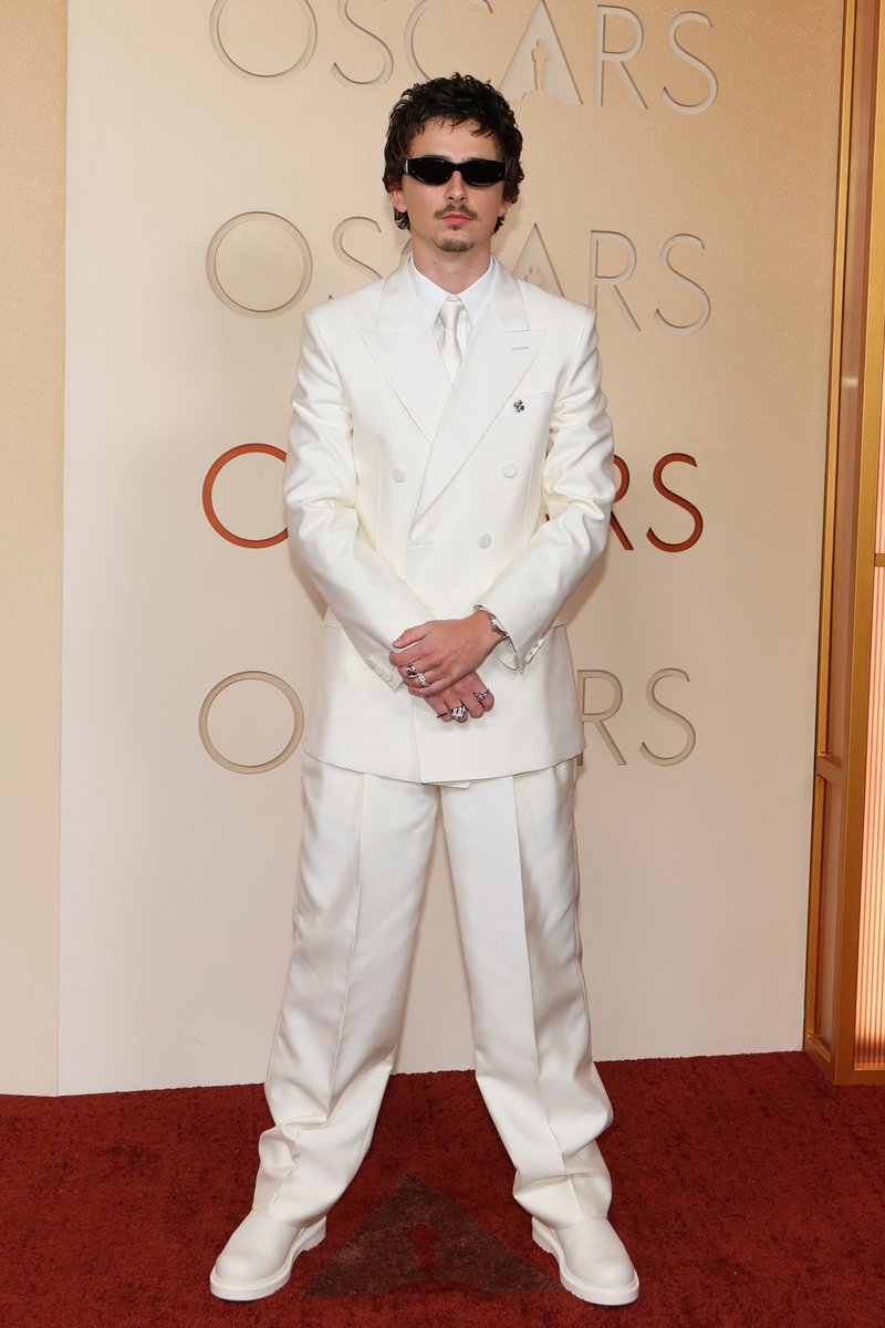 GQMagazine's tweet photo. Timothée Chalamet at the #Oscars https://t.co/n3JsJRNoox