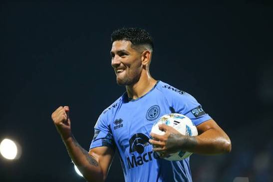 Si este tipo vuelve a jugar con la camiseta de Belgrano mi quito la vida en pleno partido. Vergonzoso fue lo de Passerini. Un 9 que le da miedo patear al arco. 70 minutos jugo. Insólito.