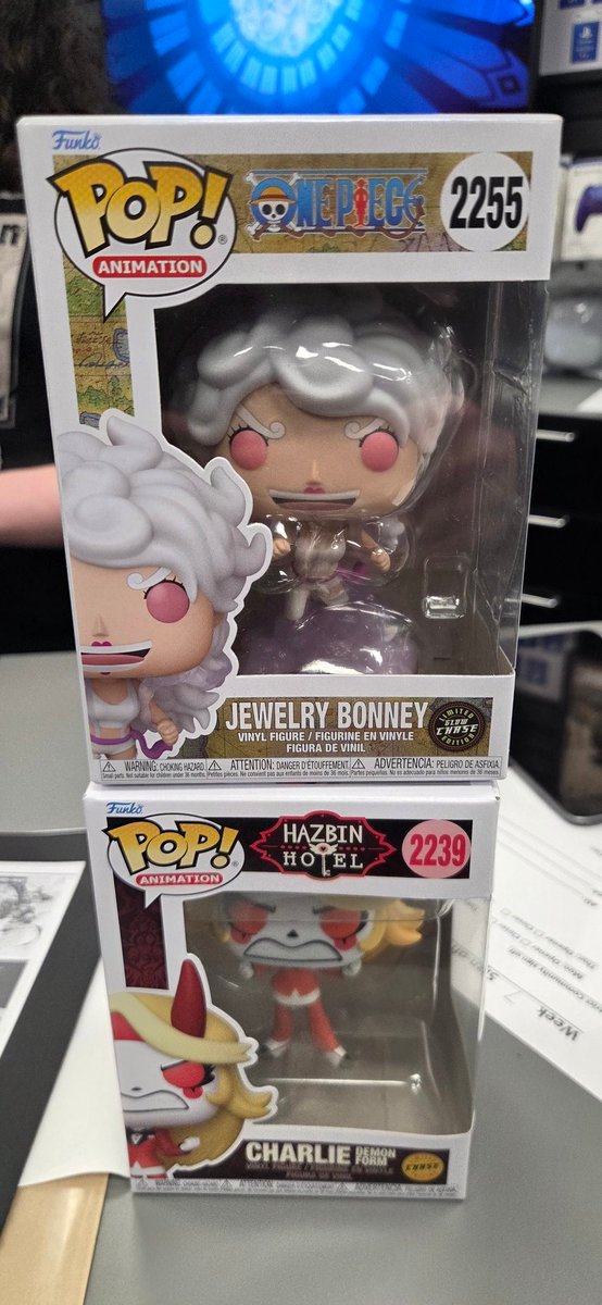 Dwing328's tweet photo. Walk In Store Call Check Gaming Stores! Jewelry Bonney &amp; Charlie Demon Form Chases! LETS GO! #Chase #ONEPIECE #HazbinHotel @gamestop #Collectibles  @DisTrackers @FunkoPOPsNews #FunkoSoda #Funko #FunkoPOPNews #Funkos #Funkopop #Funkopops  #FunkoPopVinyl #FunkoFinderz @funkofinderz https://t.co/kee8uflHcs