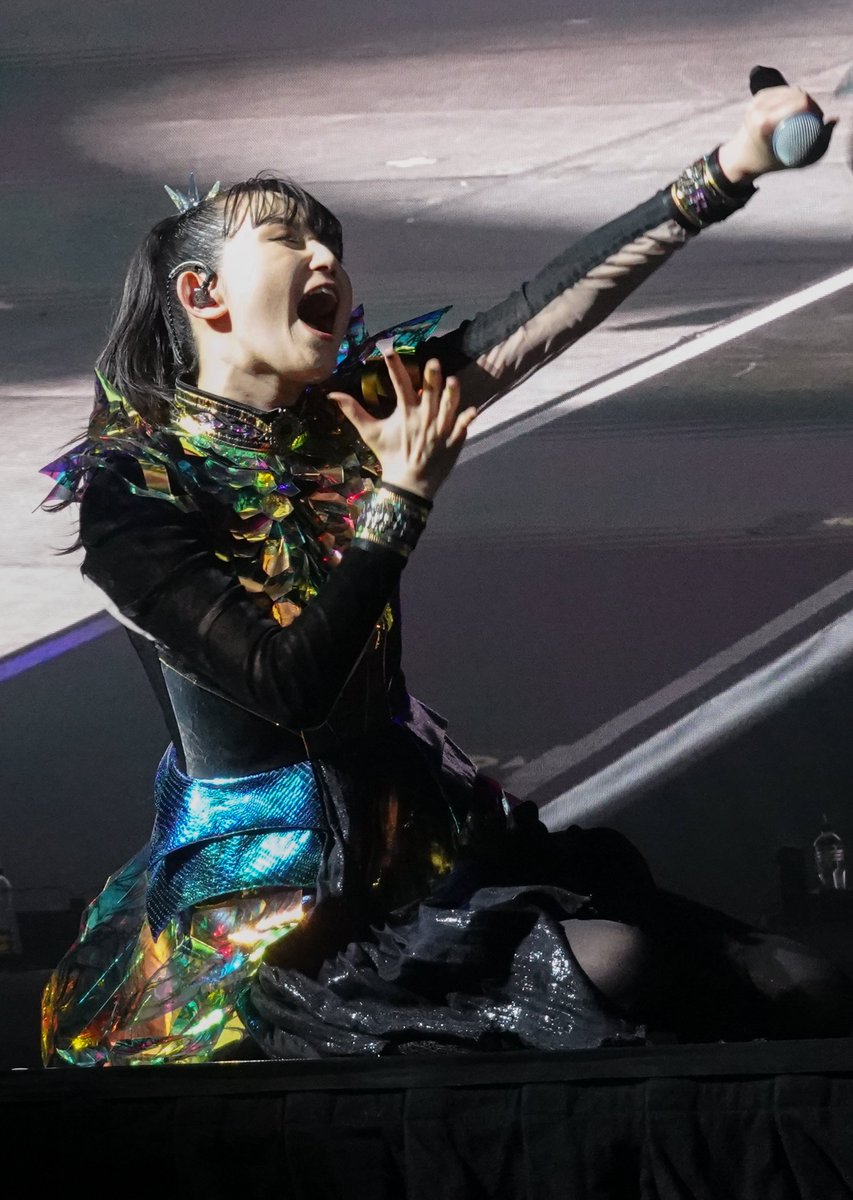 dufudufutk's tweet image. ドキモ

完全熟睡ポーズのSU-METALと涅槃像のような寝MOA。

#BABYMETAL
#Adelaide