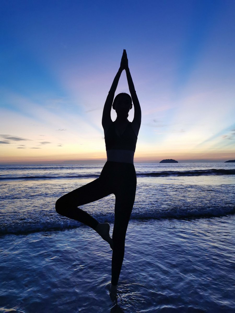 Ayhannesil tweet media