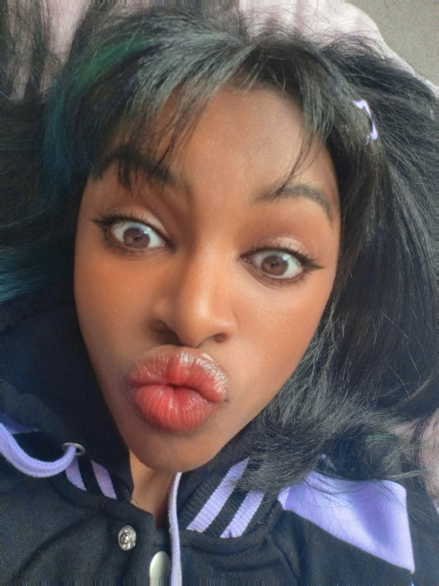 Shellanin 🐚💕 tweet media