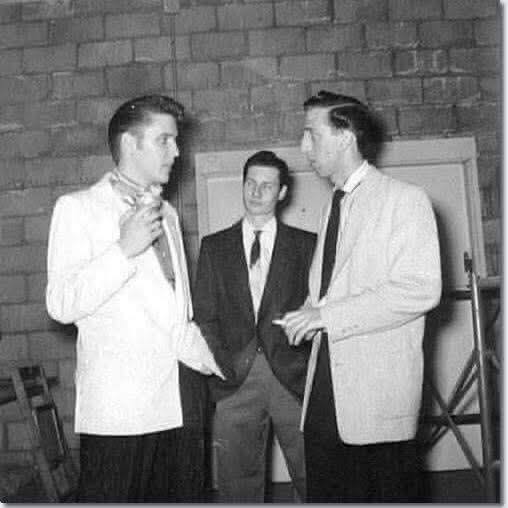 True Elvis Fan 4Life 🕺🎸🎤 tweet media