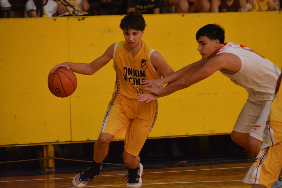 Club Unión Vecinal de La Plata tweet media