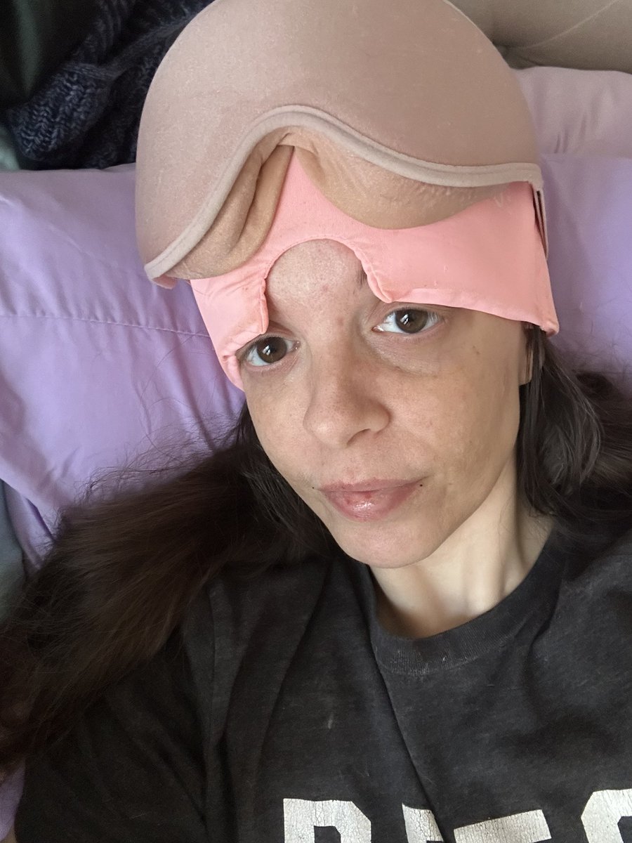 Julia Marie tweet media