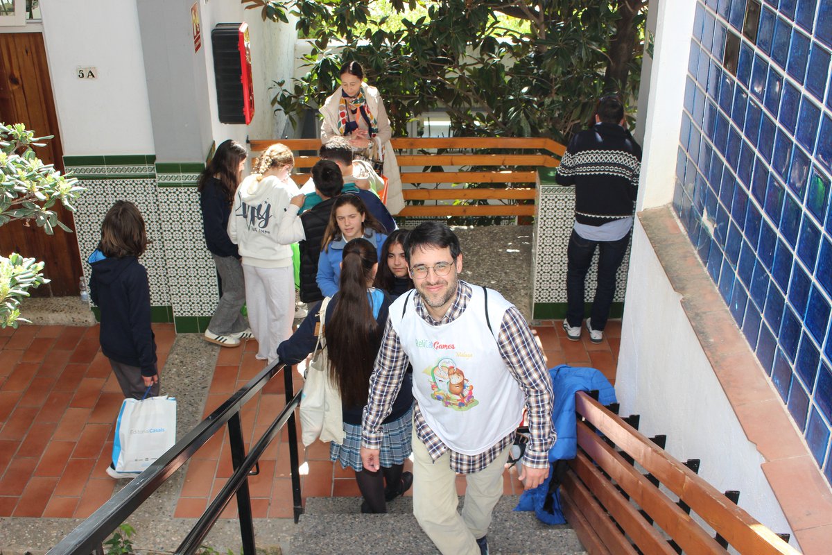 ReliCat_Malaga's tweet photo. Increíble, pero cierto...
Van terminando sus pruebas mucho antes⌛️
Cómo se lo curran !! 😍😍
Primeras impresiones e incluso comprobaciones...
Un ole por el Alumnado de Religión Católica 🙌😍🙌
Sois unos campeones!
#ReliCatGames2026  
#ReliCatGames_Malaga https://t.co/HhKm7L8WX2