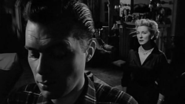 FDCinematheque's tweet photo. TODAY:  

#FilmNoir Season  

We are watching:  

Cast a Dark Shadow (1955)

Dir: Lewis Gilbert

With: Dirk Bogarde, Margaret Lockwood, Kay Walsh, Kathleen Harrison 

@FilmDialogueone

#FilmNoir #FilmClub #ClassicFilms #FilmArchive
👇👇👇👇👇👇👇👇👇
https://t.co/JEOdHl2N6V https://t.co/lh4qNyY2HY