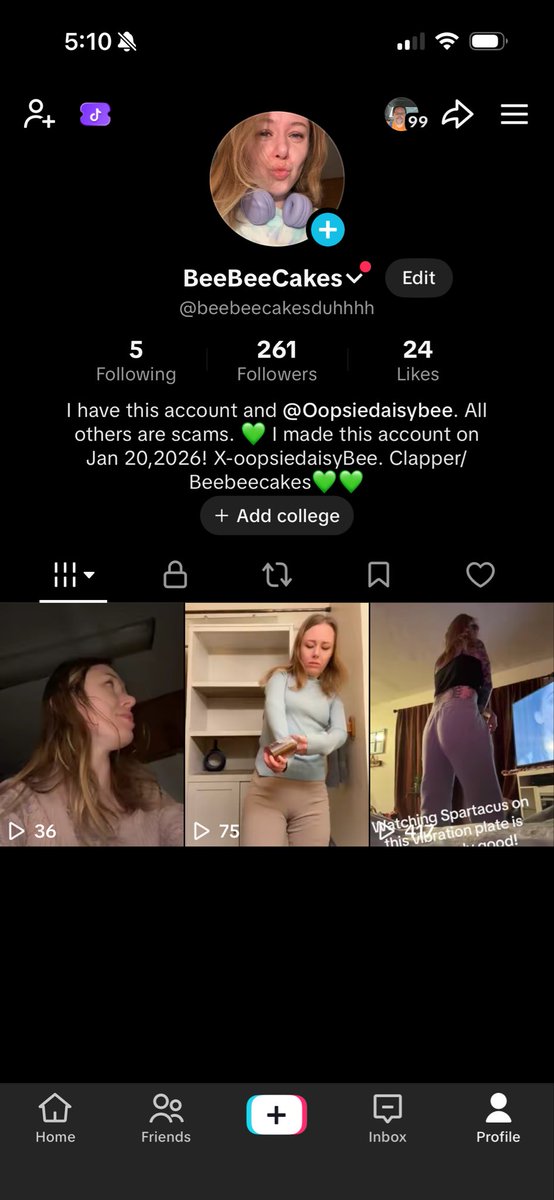 Oopsiedaisybee 🐝 tweet media