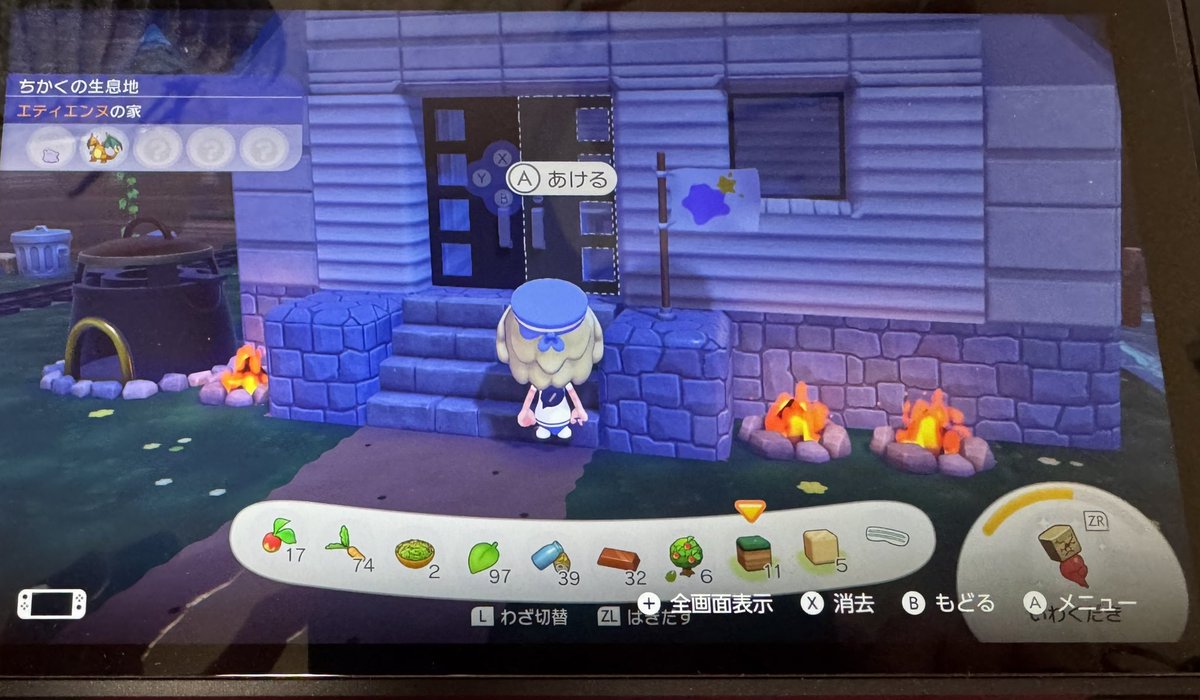 PaulMerza's tweet photo. お久しぶりです。
#ぽこあポケモン　進めてます。
　最初の町をクリアして次のエリアへ
「ここは山ばっかりで、ヒトカゲやリザードともお別れ。寂しいな😔」
…と言ってましたが
⁉️ 気まぐれで持ってきた緑の草むらから出てきたのは
きゃー、同棲？決定です
ポケセン(予定)からも徒歩１分！最高です👍 https://t.co/sjtNWc66QC