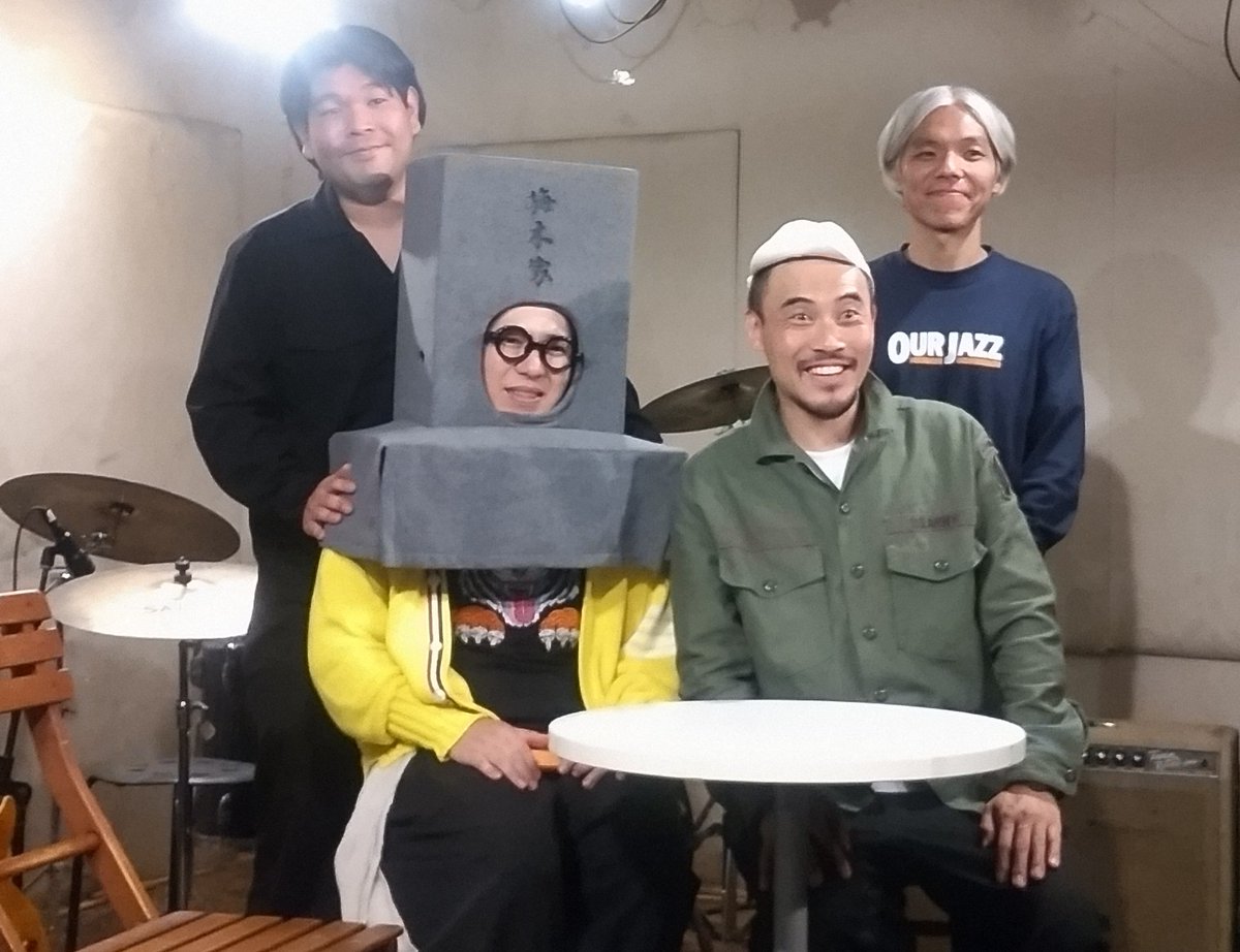 Piro_8787's tweet photo. 昨日は #縁卓怪談 通しで参加
静岡を拠点に怪談界を盛り上げようと熱い思いが伝わるライブでした
静岡の地でガンジーさん&梅木さんの怪談が聞くことができて嬉しかった☺️
主催してくださった #東怪道 さん
ありがとうございました
#縁卓怪談 #Freakyshow #静岡
#ハニトラ梅木 #ガンジー横須賀 https://t.co/5ycxDQ7han