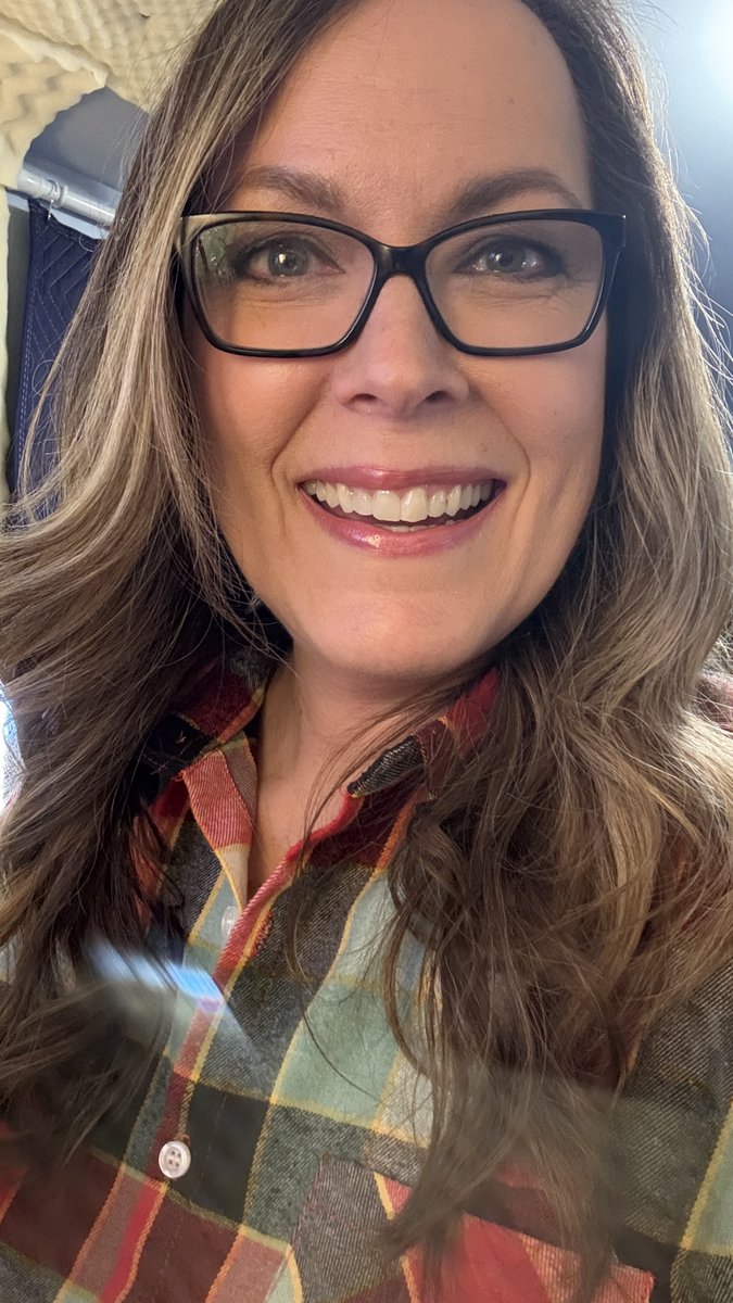 Lori Miller tweet media