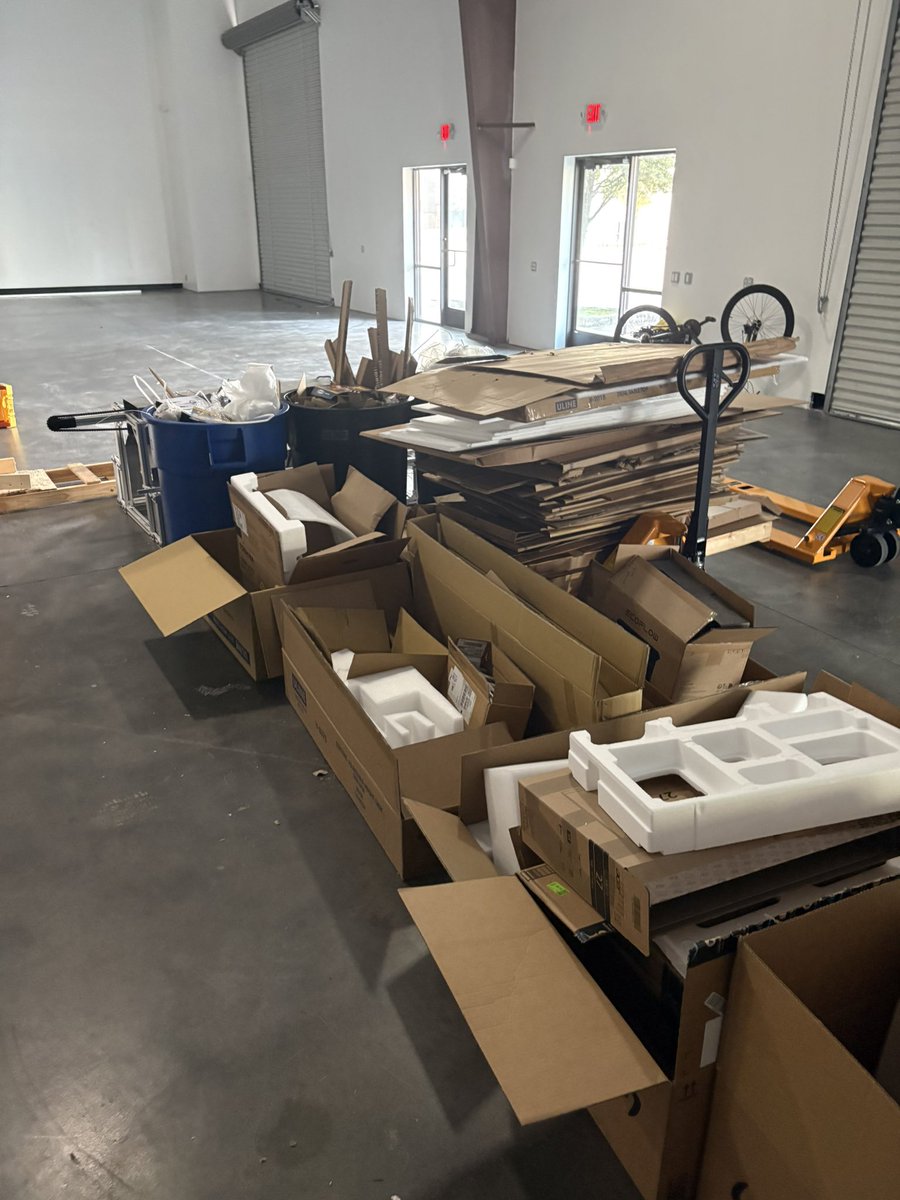 Connor Kapoor tweet media