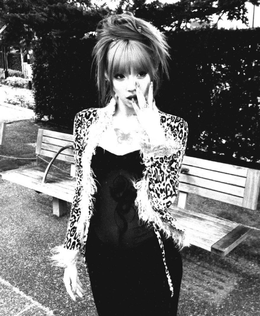 * 𝐫𝐚𝐲𝐚. 🃁 ⊹ ࣪ ˖ tweet media