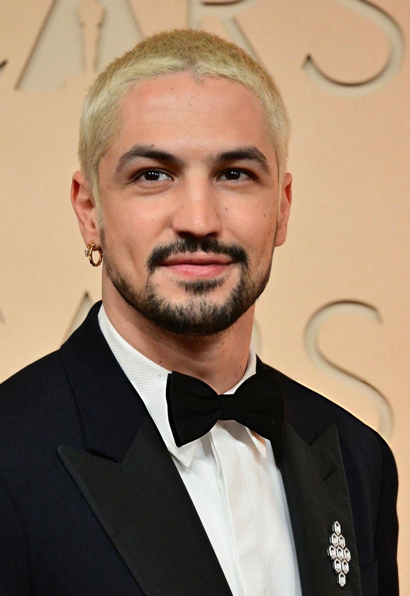 Harper's Bazaar Brasil tweet media