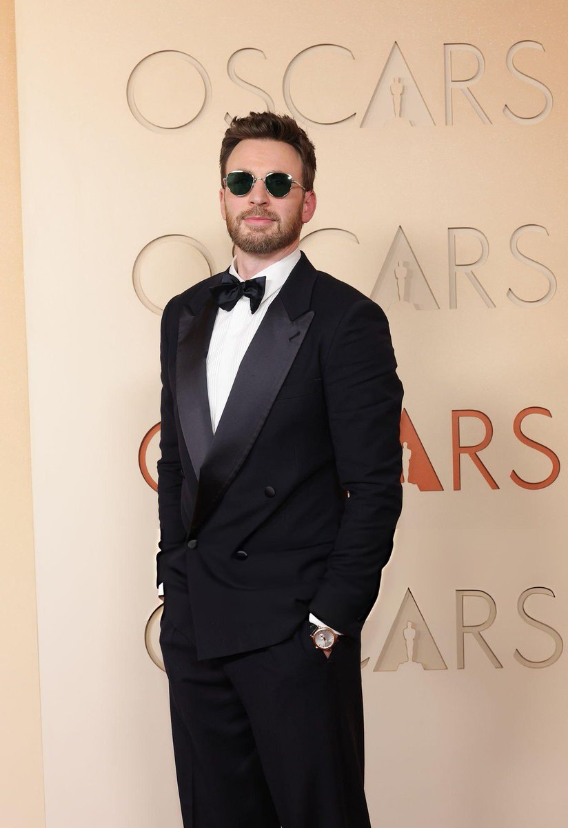 Chris Evans Chile tweet media