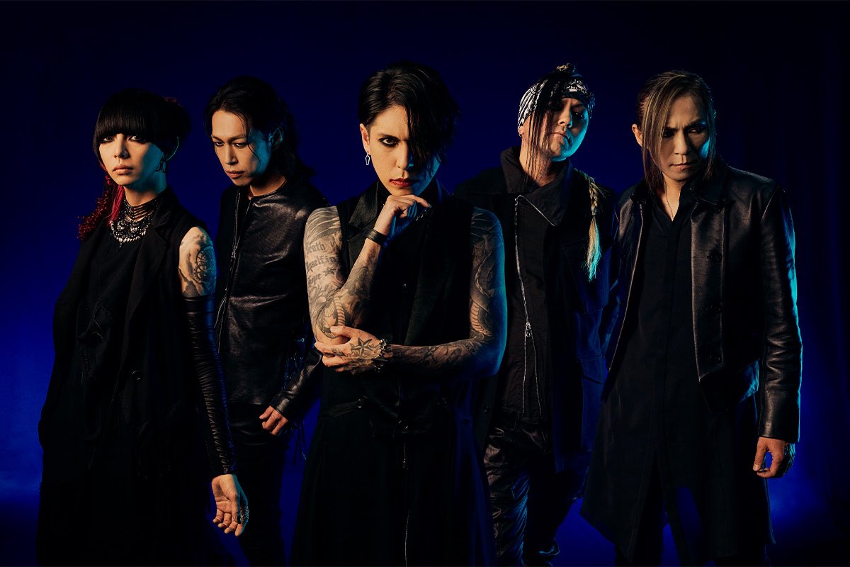 #このバンドorミュージシャンを分かったらリプ・100いいね目指す
ヒント：2004年に結成された名古屋出身のヴィジュアル系ロックバンドで、激しい重低音と、ヴォーカルの葉月の力強くも美しいメロディを両立させた「ラウドロック」の代表格として知られています