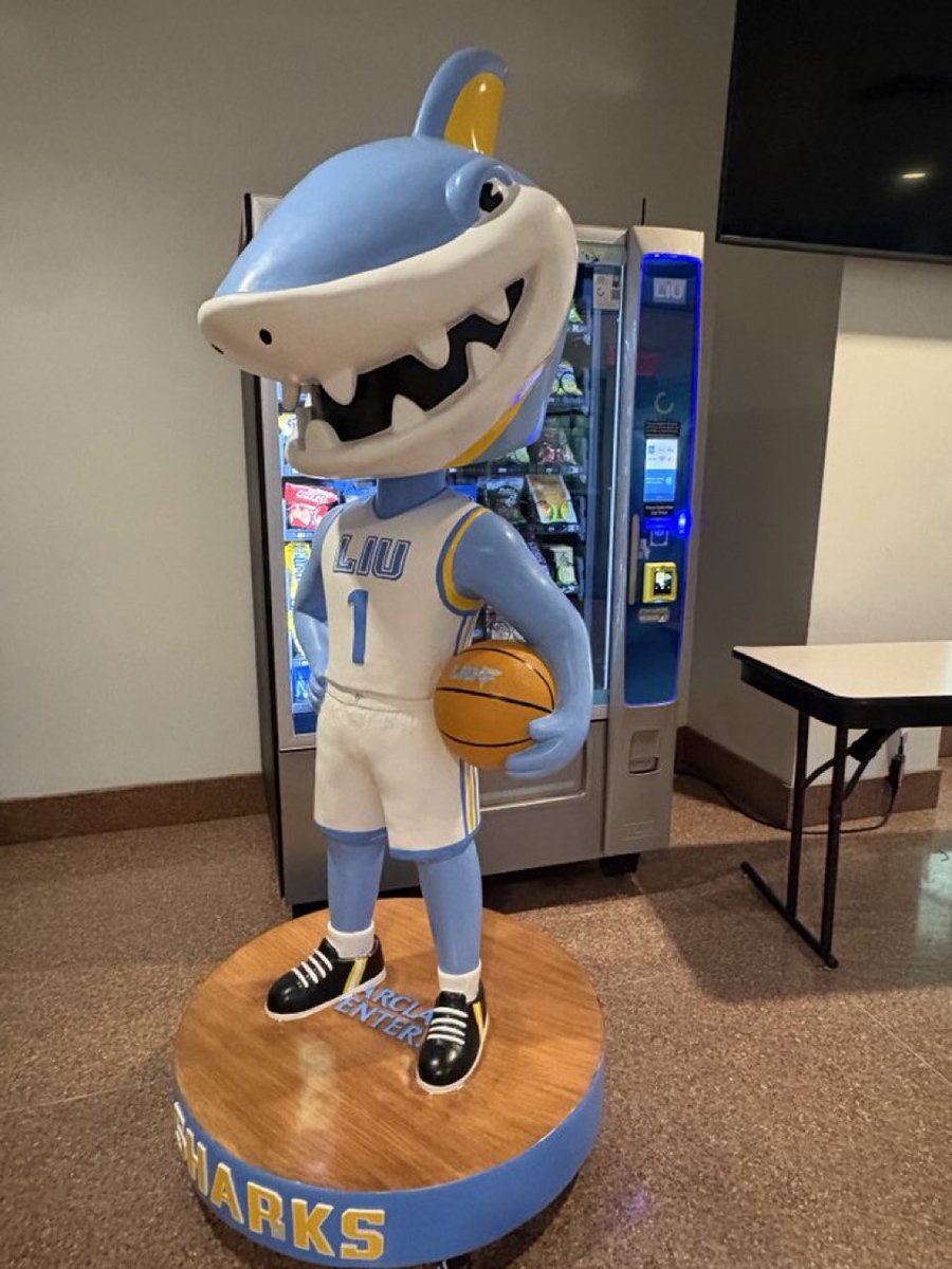 TheColbyD's tweet photo. RIP Tommy Lloyd and Arizona

The Sharks are swimming you mutha fuckas. My sister Teresa is already on the way and you better believe the fucking vending machine is coming for ya @Dmotto12 https://t.co/Z3NIOQvDRE